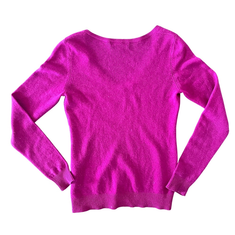 Ann Taylor Cashmere Sweater Womens XS Magenta Purple V-Neck Long Sleeve Pullover - Picture 2 of 5